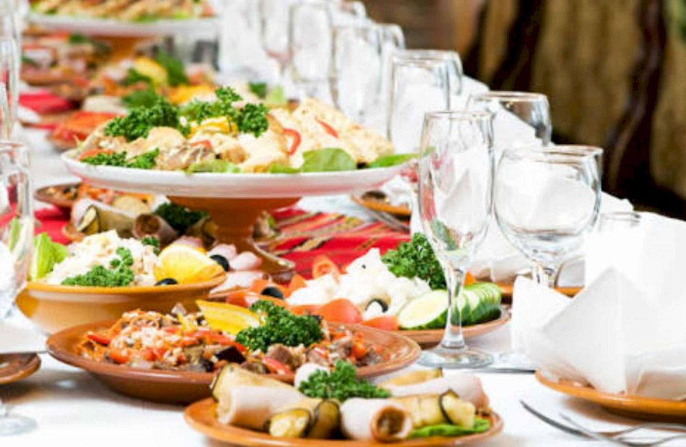 Choose us for BEST WEDDING CATERERS